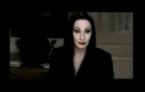 Tim Burton vrea un film 3D cu Familia Addams