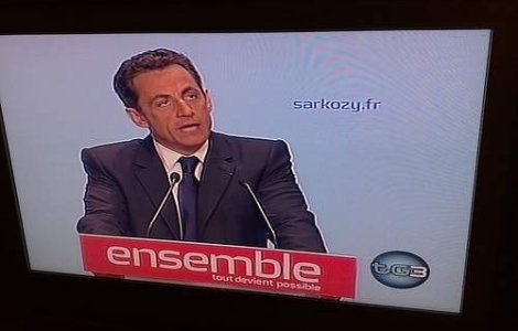 Sarkozy se razbuna pe guvern pentru infrangerea suferita