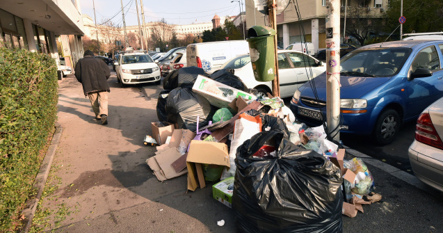 Gestionarea deșeurilor în Capitală: Poluatorul plătește; plătești cât arunci
