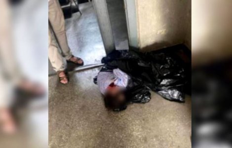 VIDEO Suceava: Întâmplare desprinsă din filmele de groază. O femeie zăcea bătută, în scara unui bloc, într-un sac