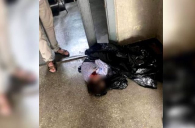 VIDEO Suceava: Întâmplare desprinsă din filmele de groază. O femeie zăcea bătută, în scara unui bloc, într-un sac