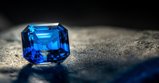 Cel mai scump safir din Cașmir! Cât valorează acesta