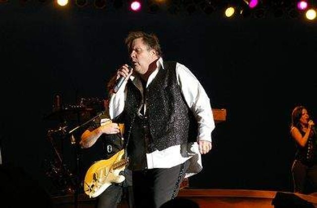 Meat Loaf se intoarce cu un nou album