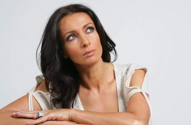 Mihaela Radulescu isi pastreaza numele