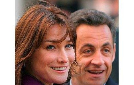 Carla Bruni il vrea pe Sarkozy numai pentru ea