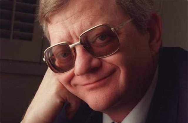 Faimosul scriitor Tom Clancy a murit