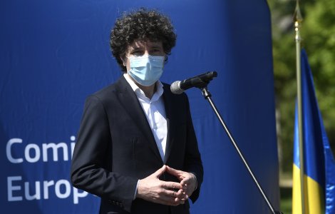 USR PLUS București îi cere lui Nicușor Dan să înceteze mascarada concursurilor din PMB