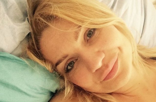 Cristina Cioran a ajuns acasă fără fiica sa! De ce a rămas Ema în spital