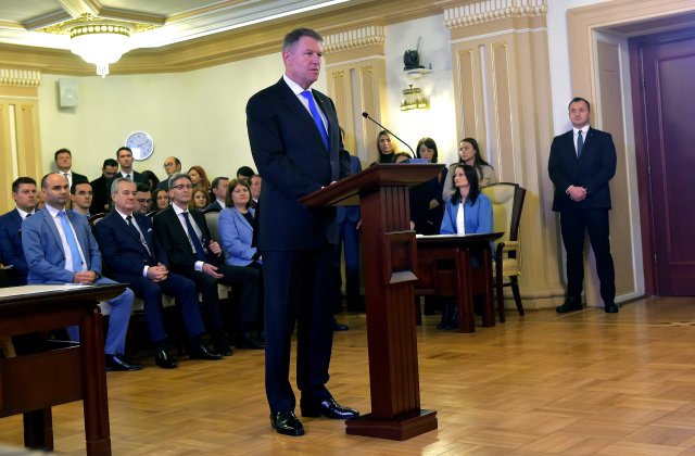 Legea prin care incitarea la violență, ură sau discriminare se pedepsește cu &icirc;nchisoare de la 6 luni la 3 ani, sesizată la CCR