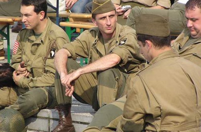 Armata americana, mai blanda cu homosexualii