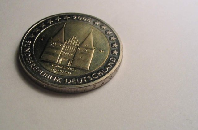 Germanii sunt nemultumiti de volatilitatea euro, iar Portugalia "cere ajutor"