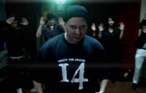 Romii cer interzicerea noului clip al lui Smiley si Cheloo