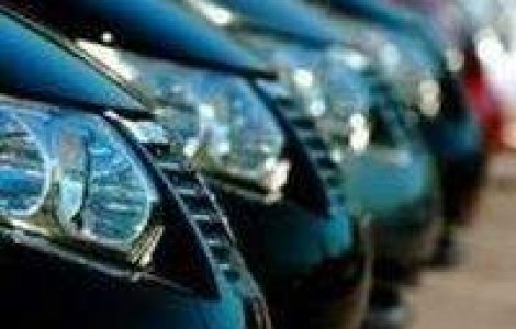 Renault va discuta un posibil parteneriat cu Daimler