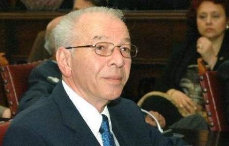 Nicolae Vacaroiu isi va petrece Pastele acasa