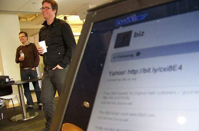 Twitter vrea sa stranga un miliard de dolari la intrarea pe bursa