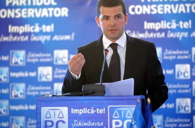 Constantin: Am ajuns in situatia ca parteneri USL sa stea la panda, sa atace