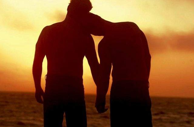 Gena homosexualitatii, transmisa de mame