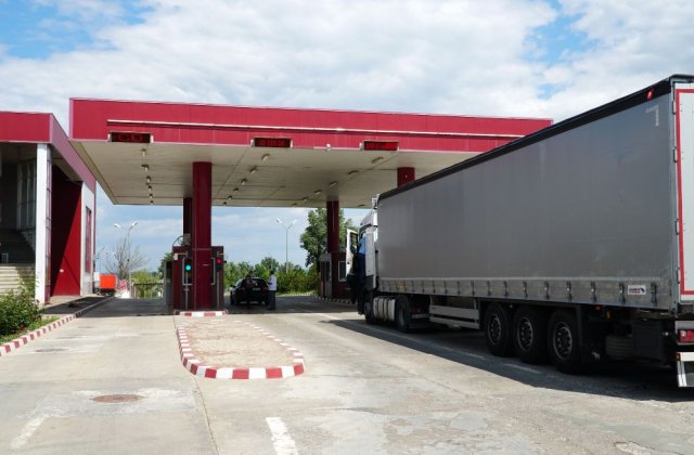 Șofer rom&acirc;n de TIR, condamnat la &icirc;nchisoare după ce a fost prins transport&acirc;nd 16 kg de cocaină &icirc;n Franța: &bdquo;Regret, am crezut că este cannabis&rdquo;