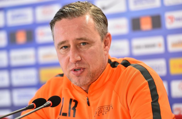 Laurenţiu Reghecampf este noul antrenor de la Universitatea Craiova