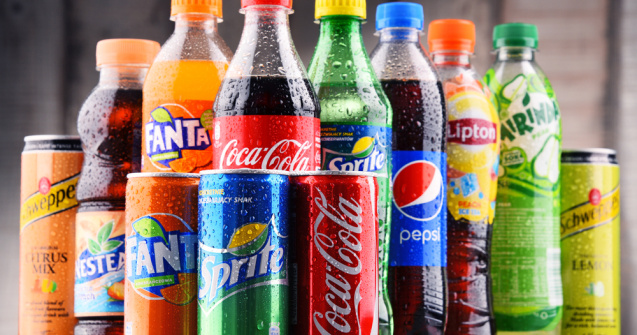 Românii, sub media UE la consumul băuturilor răcoritoare cu zahăr