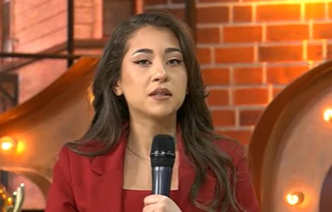 Nicole Cherry le-a arătat un semn obscen fanilor! Care a fost reacția lor: „Ești copilă, nu e nevoie de...”