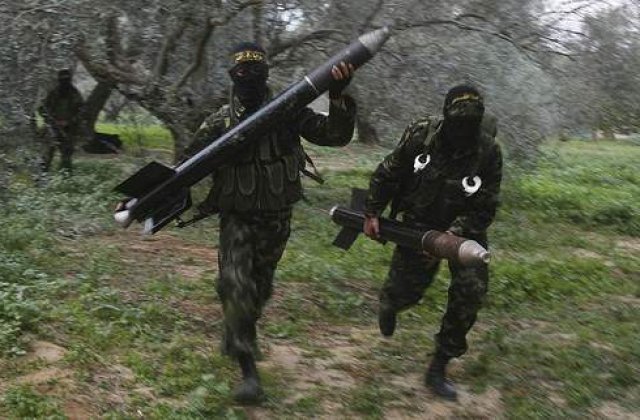 Un mort si sapte raniti, dupa ce armata israeliana a intrat in Fasia Gaza