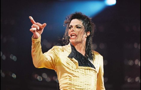 Michael Jackson folosea unguent pentru albirea pielii