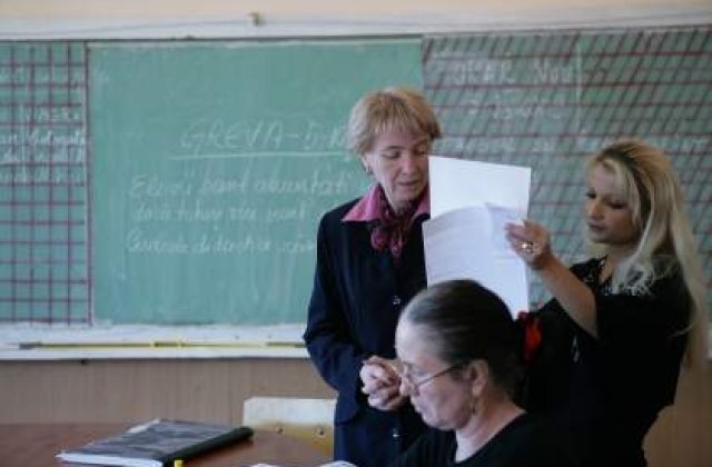 Profesorii buzoieni, in a treia saptamana de greva