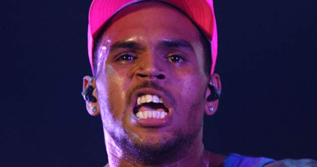 Chris Brown si-a pierdut virginitatea la varsta de 8 ani