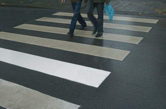 Mehedinti: Elev de 15 ani, accidentat mortal de o masina pe o trecere de pietoni