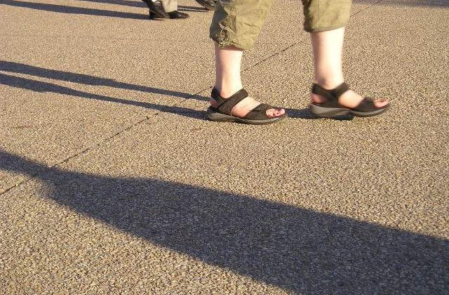 Studiu: Mersul pe jos reduce riscul de a dezvolta cancer mamar