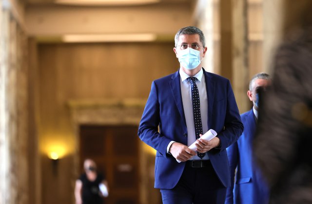 Barna: Cer Poliței, Jandarmeriei să fie mult mai exigente în respectarea reglementărilor privind accesul la evenimente