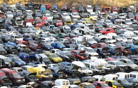 Impozit mai mare pentru mașinile mai vechi de 15 ani: până la 900 de lei pe an