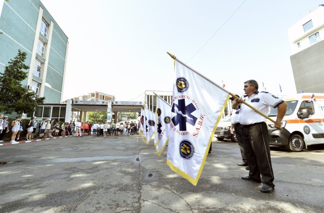 Orban: Personalul din serviciile de ambulanță luptă zilnic pentru salvarea vieții