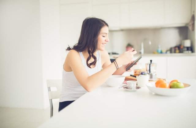 Mâncăruri și băuturi pe care trebuie să le consumați pentru a avea energie zilnic