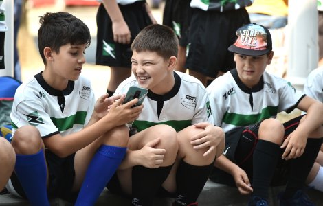 Minorii, fără conturi publice pe Instagram