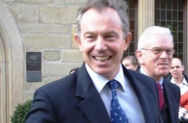 Blair revine pe scena politica