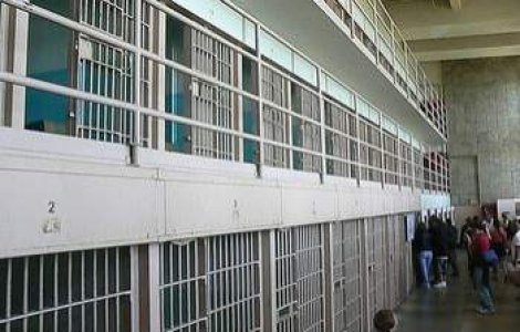 Parlamentari dupa gratii