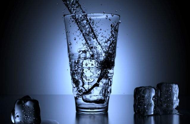 Care sunt pericolele consumului de apa