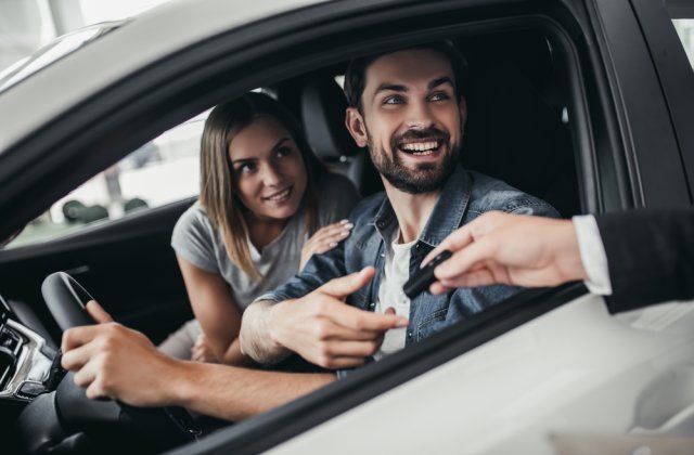 Ce taxe trebuie să plătești după ce &icirc;ți achiziționezi o mașină