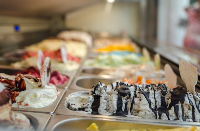 Mai multe loturi de înghețată au fost retrase din magazine deoarece conțineau substanțe toxice