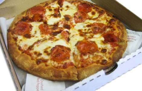 Romanii comanda mai multa mancare in timpul weekend-ului