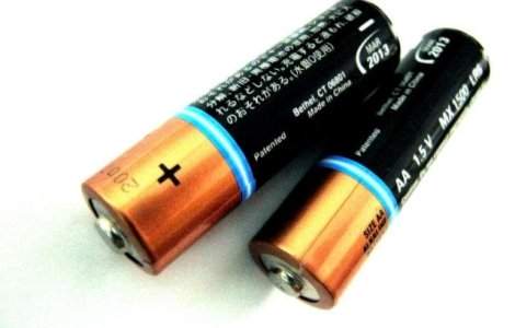 Europarlamentarii interzic folosirea bateriilor cu mercur