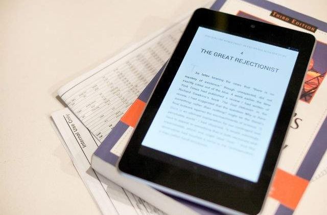 Amazon elimina cartile electronice cu teme sexuale