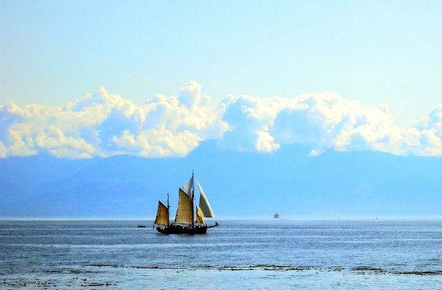 Expeditie pe mare, in jurul lumii, pentru promovarea Romaniei, prin arta contemporana