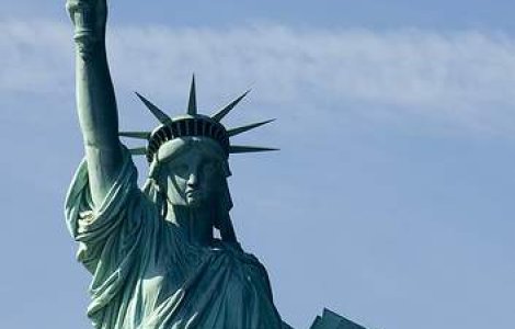 Statuia Libertatii din New York s-a redeschis pentru turisti