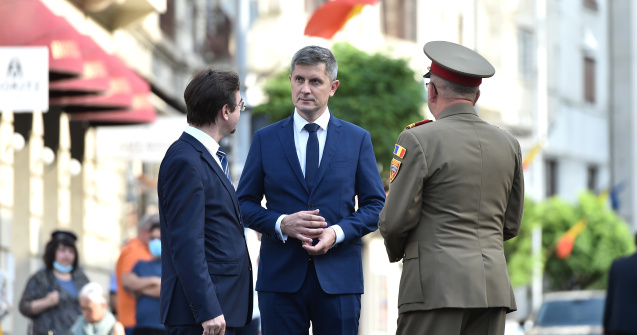 Barna: Îmi doresc ca toate vocile care contează în societate să fie prezente în campania de vaccinare