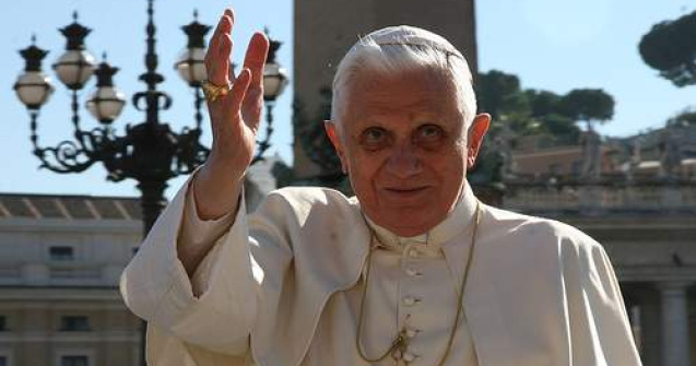 Biserica Catolica plateste pentru preotii pedofili