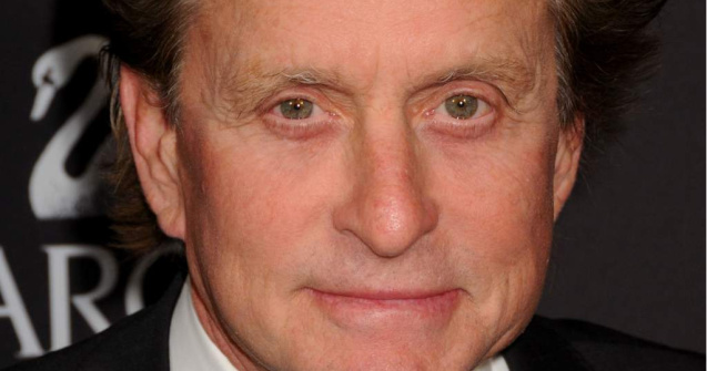 Michael Douglas a pierdut jumatate din avere pe piata bursiera