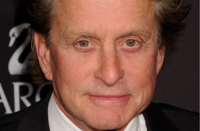 Michael Douglas a pierdut jumatate din avere pe piata bursiera